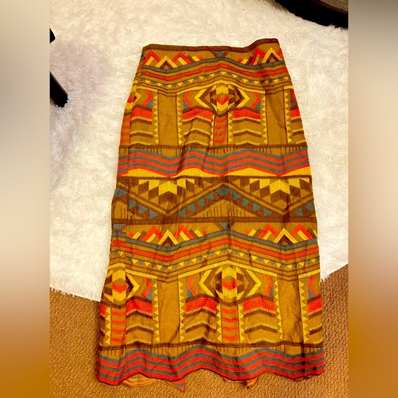 ZARA Embroidered long skirt never worn size M - Picture 3 of 3